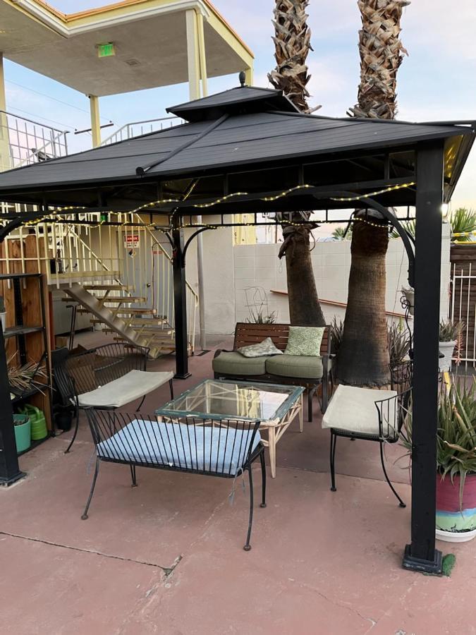 Sandpiper Springs Retreat & Spa Desert Hot Springs Exterior photo