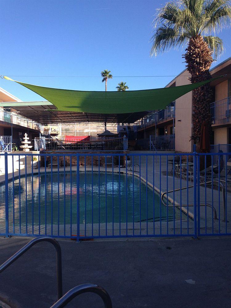 Sandpiper Springs Retreat & Spa Desert Hot Springs Exterior photo